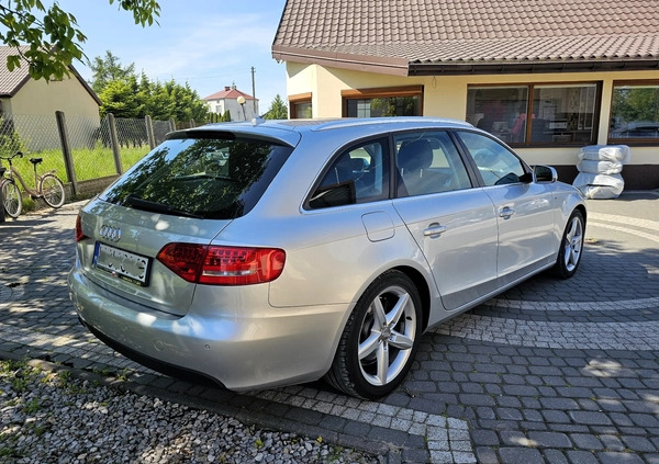 Audi A4 cena 39900 przebieg: 248990, rok produkcji 2010 z Wyszogród małe 379